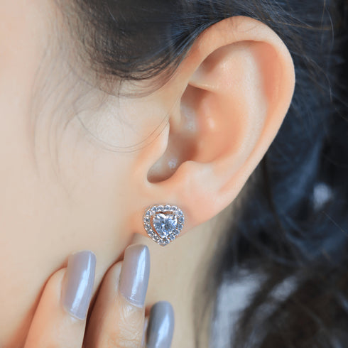 Zarkan Zircon Heart Cute Silver Studs